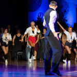 Marius-Andrei Balan & Khrystyna Moshenska mit ihren Schülern<br>Jive Galaball 2023: Marius-Andrei Balan & Khrystyna Moshenska mit ihren Schülern. Photo: Dr. Klaus Hartmann (dance-pics.de)