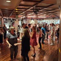 01.08.2025 ab 21 Uhr Erlangen tanzt! 2025: Super Secret Moves: West Coast Swing Social Dance. Photo: AM