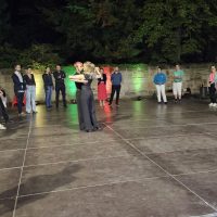 22.08.2025 ab 21 Uhr Erlangen tanzt! 2025: Tanzschule Rupprecht Gillet: Tango - Goodnight. Photo: AM
