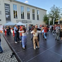 24.08.2025 ab 19 Uhr Erlangen tanzt! 2025: Tanzstudio Geist: Fit für den nächsten Ball - LW. Photo: AM
